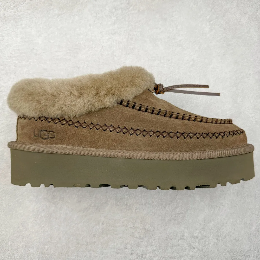 Pick up locally💰560 UGG 8258 Alpine shallow mouth autumn and winter sheep fur integrated snow boots. All shoes are made of ZP same factory. Longfeng A-grade Australian imported sheep fur integrated brand OEM production line. Fully follow the ZP process. Original pattern maker of the OEM. Adhering to the principle of no original shoes and no development selection. Pay attention to every detail. The most authentic version on the market TREADLITE "Light Wing" technology outsole Lightweight/durable/flexible/pile size: 35 36 37 38 39 40 Coding: by2936090